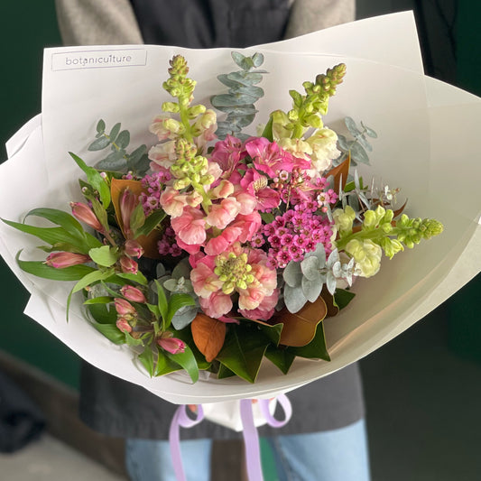 Seasonal Bouquet Medium