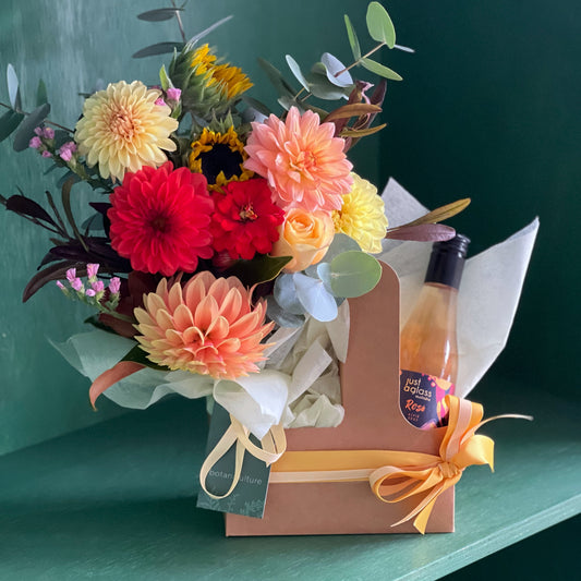 Bubbles & Blooms | Alvie Rosé