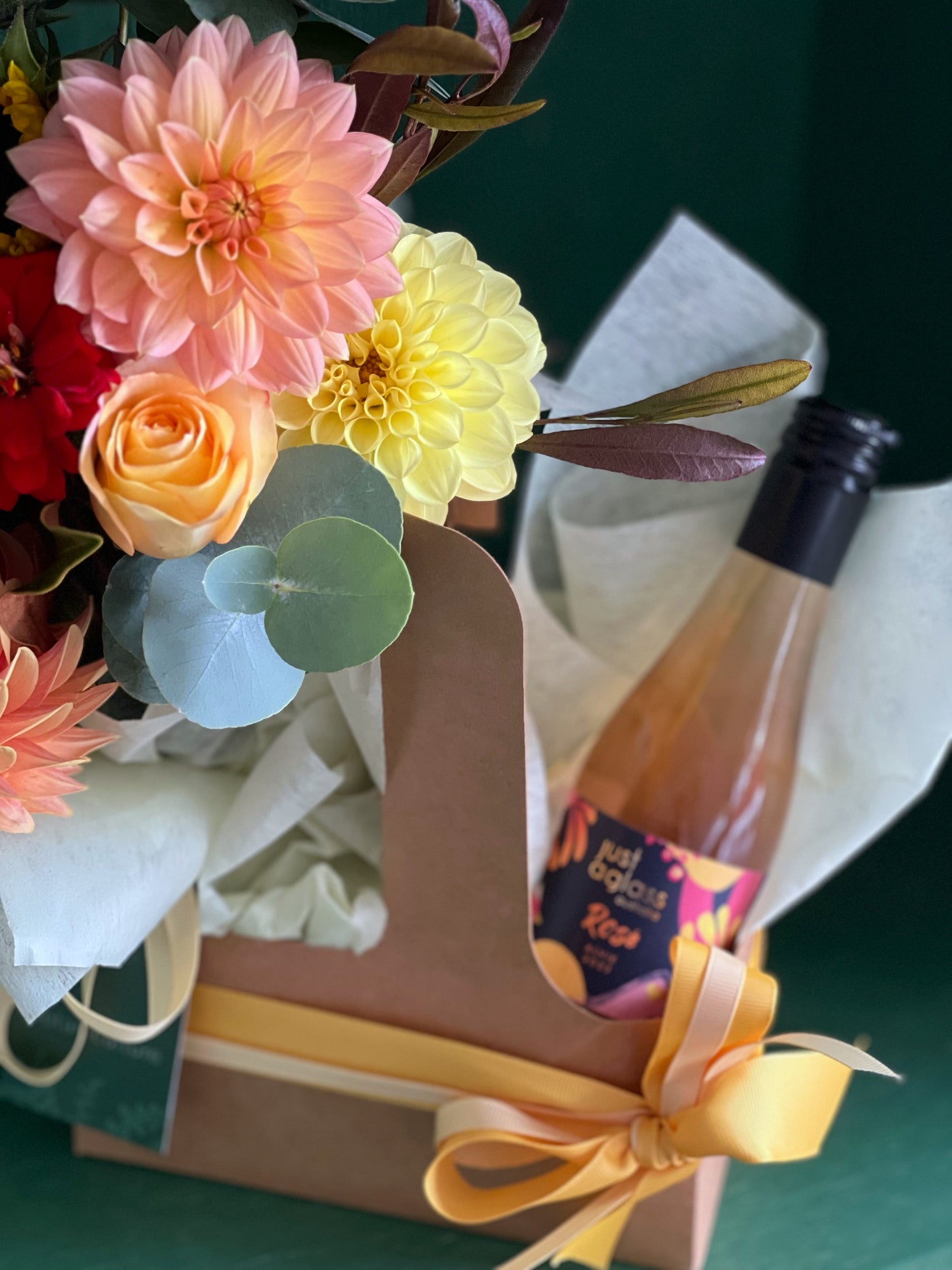 Bubbles & Blooms | Alvie Rosé